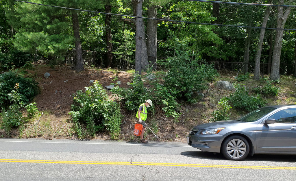 The Litter Guy near Beaver Brook Reservation on Mill Street, photo by Mary (3)